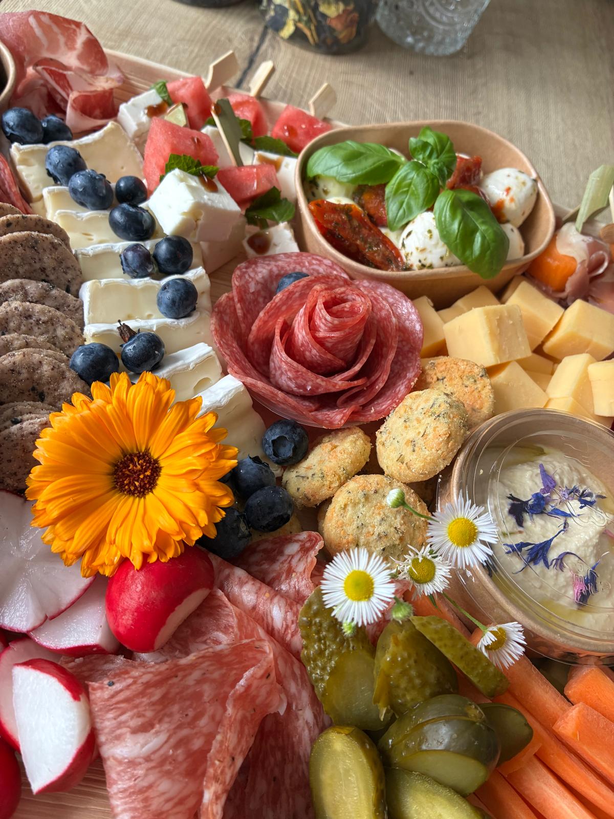 grazing platter grazing table